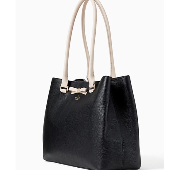 kate spade Handbags - Authentic Kate Spade pebbled leather shoulder bag